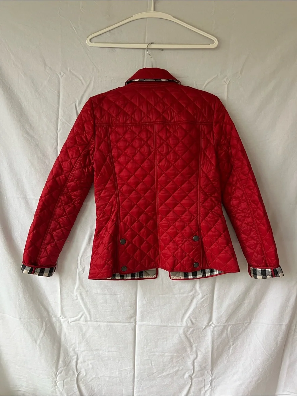 Burberry Quilted Red Snap-Front Puffer Jacket - Picture 2 of 4
